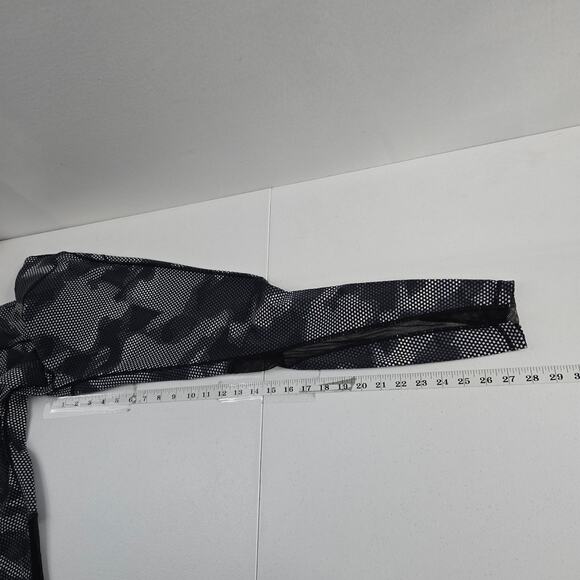 Women's Lululemon Pixelated Camo Mesh Leggings Size 12 6931 - Picture 7 of 11